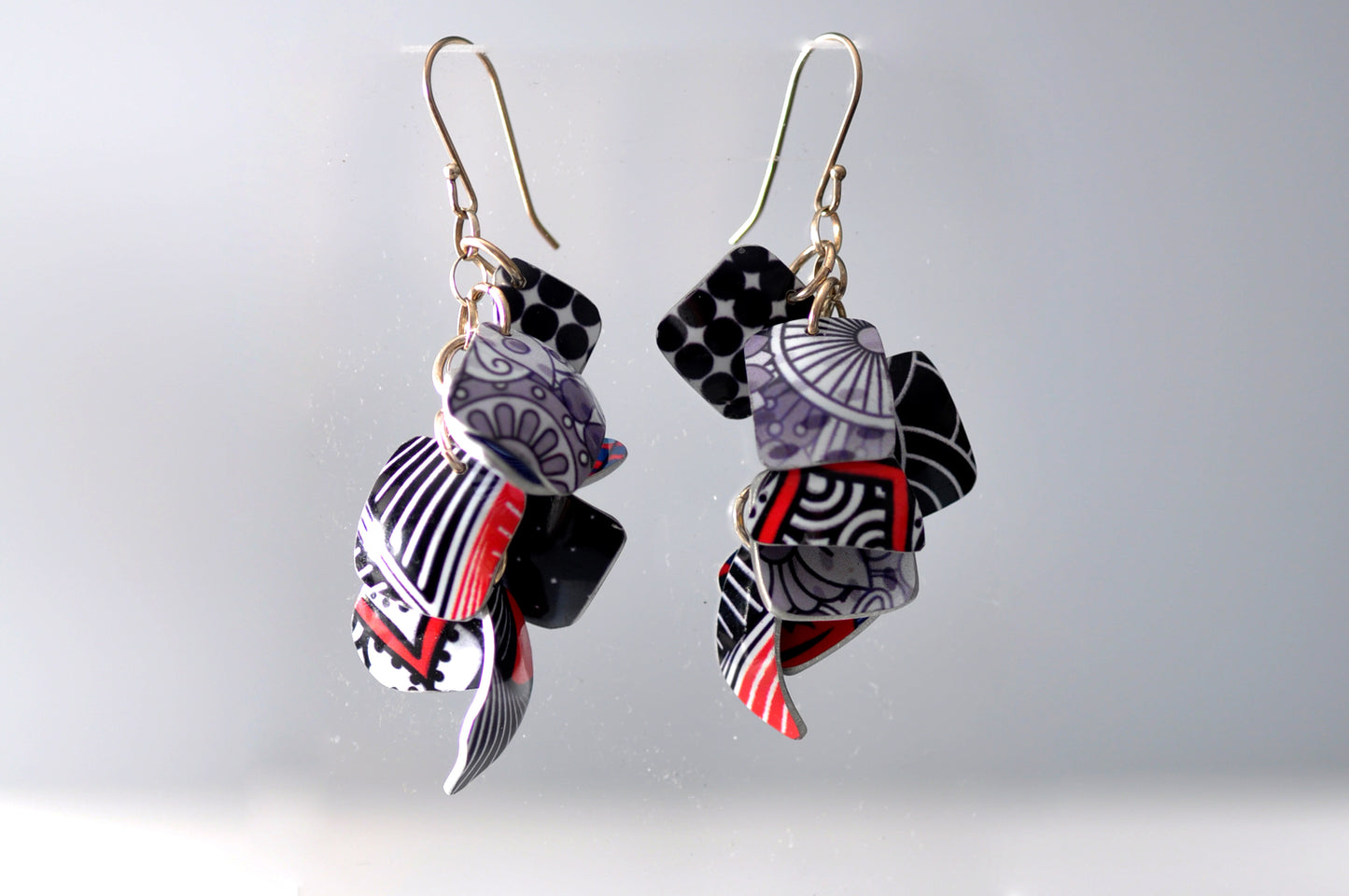 Pebbles Earrings - Black and White