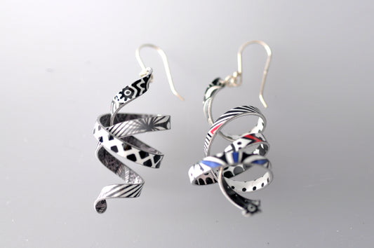 Curly Earrings black and white