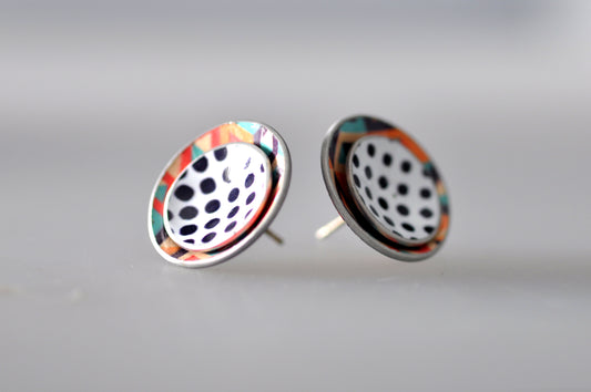Cycle Stud Earrings - Black and White